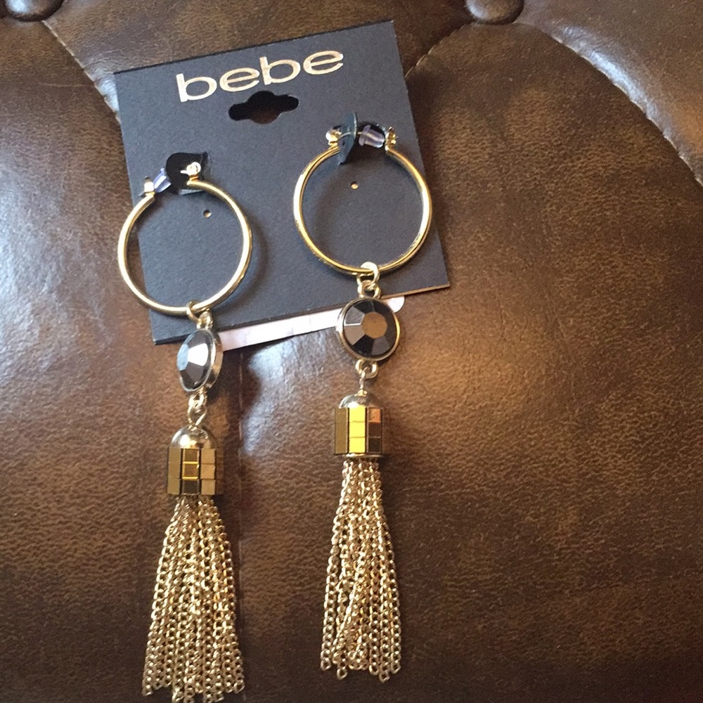 Make me an offer, clearing out Bebe Dangle Earring